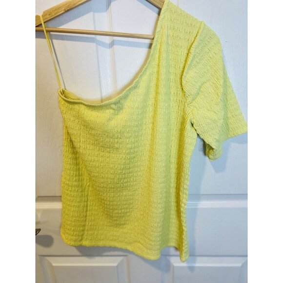 G By Giuliana Chartreuse One Shoulder Short Sleeve Top Size Large City Chic NWOT - Picture 5 of 7